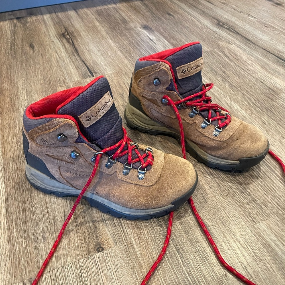 Columbia Red and Tan Hiking Boots